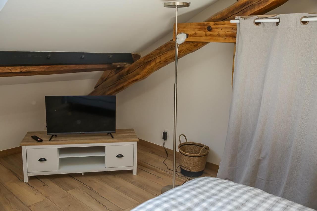 Croix Blanche - Le Logis Apartamento Tournan-en-Brie Exterior foto